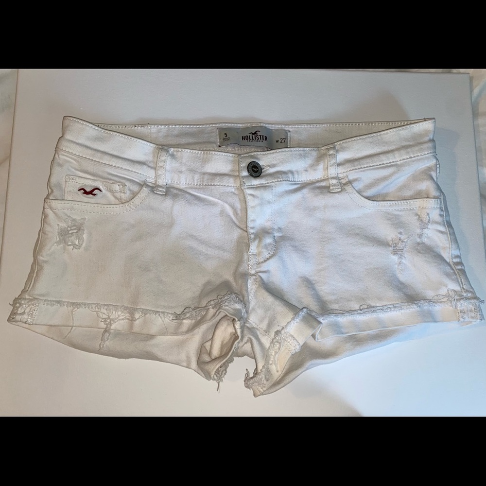 Hollister White Denim Distressed/ Ripped Shorts